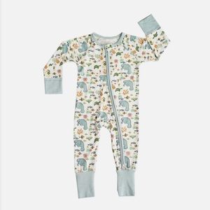 EMERSON AND FRIENDS Manatee Bamboo Baby Convertible Footie NWT Size 0-3 Months